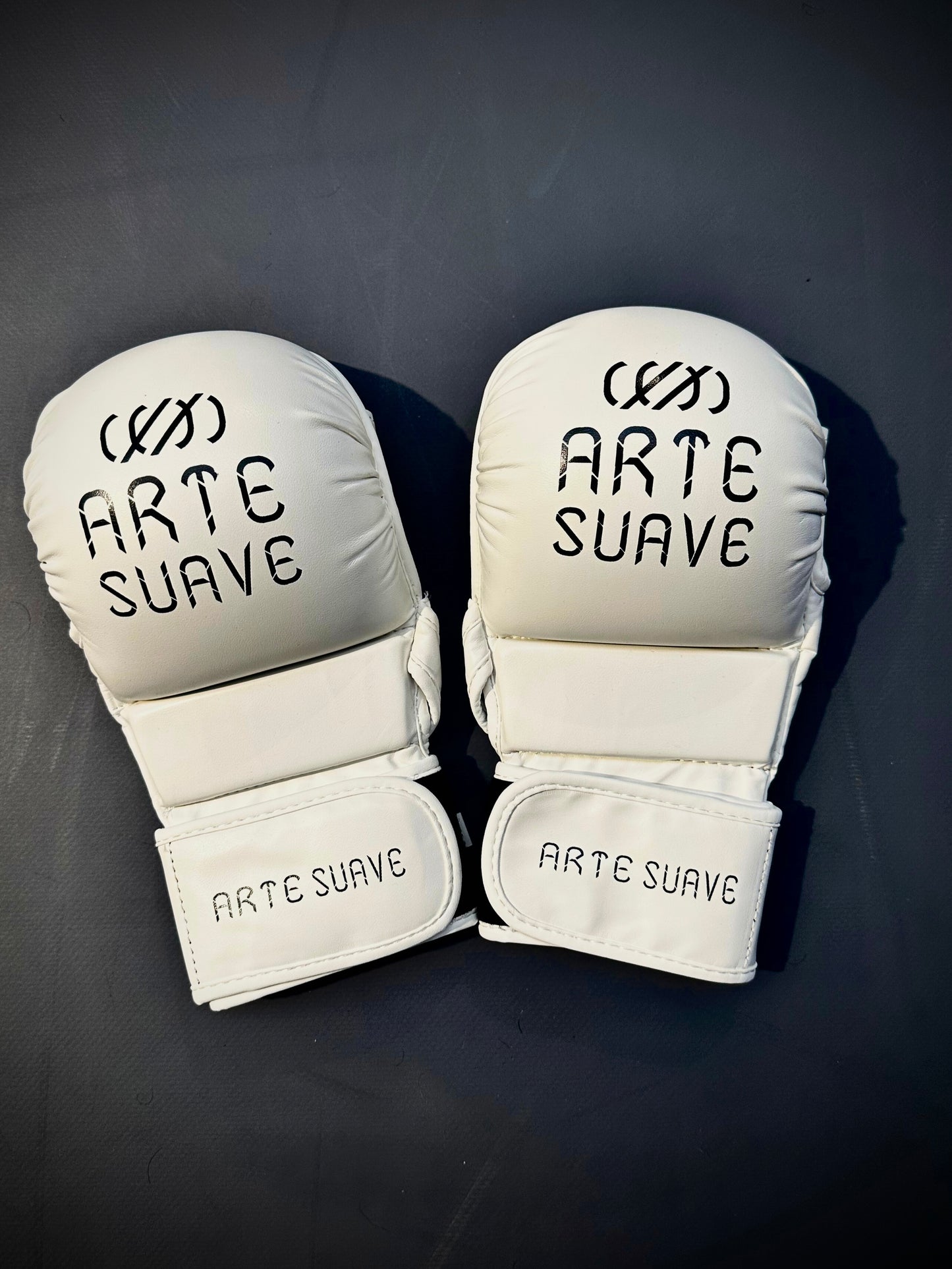 Guantillas de MMA ARTE SUAVE - Blancas