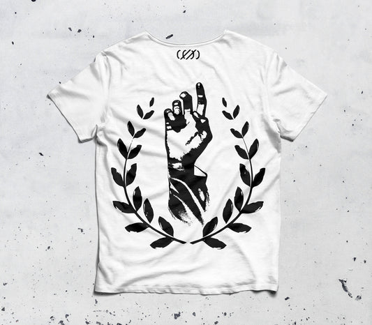 Camiseta “Natus Vincere” – Arte Suave